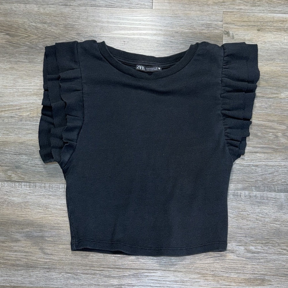 Zara Black Ribbed Crop Top Womans Medium Ruffle Sleeves Classic Crew-Neckline